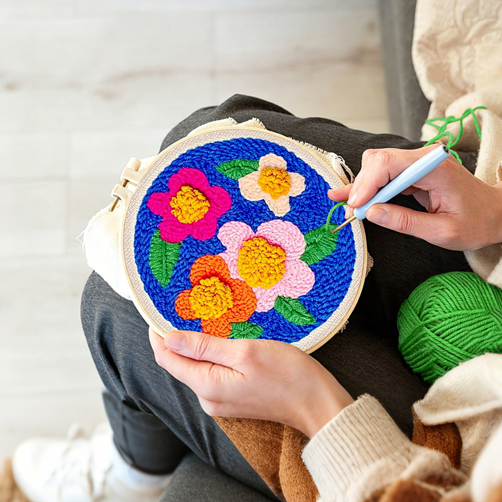 Creating handmade high contrast flowers punch needle artwork