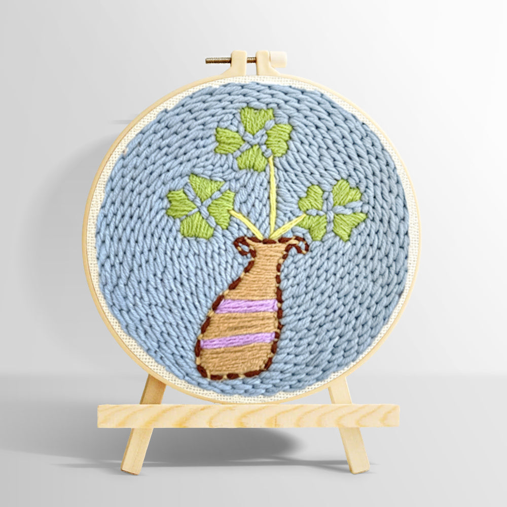 Minimalist vase and leaves punch needle kit for beginners